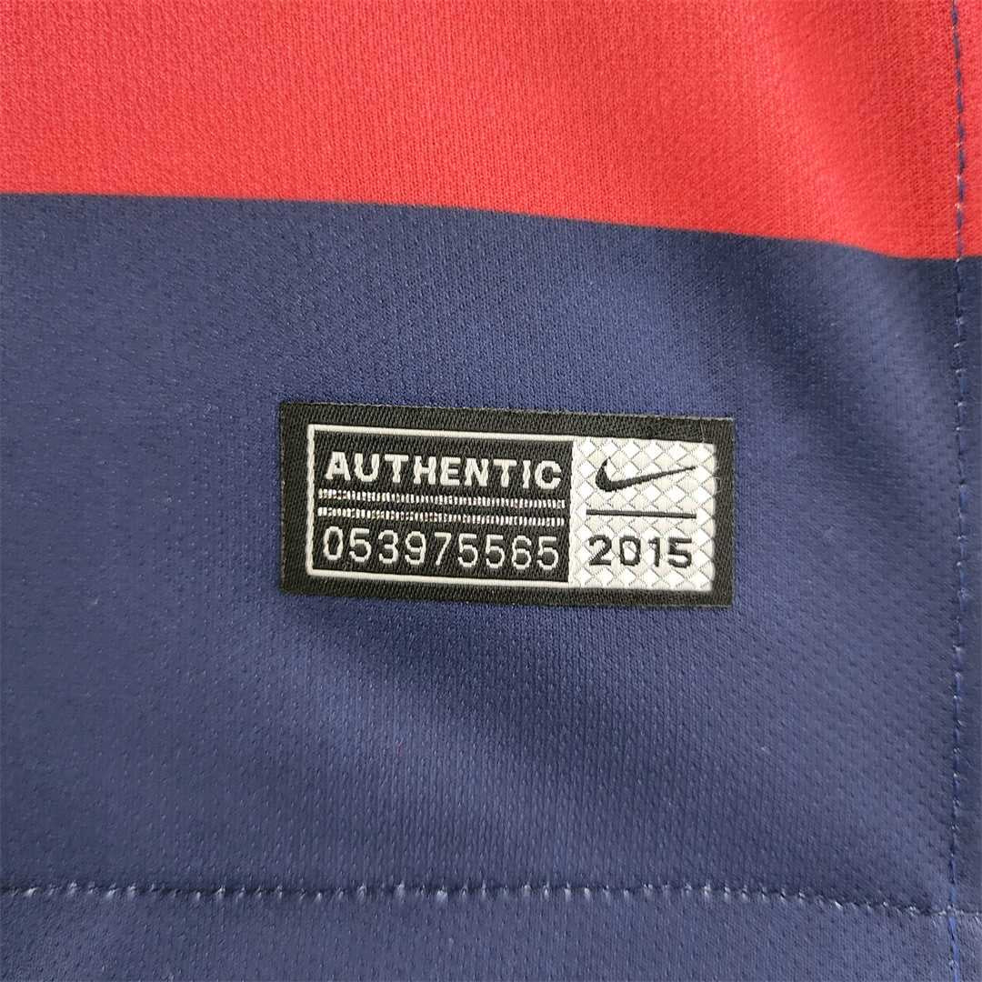 FC Barcelona 2015/16 Suarez Home