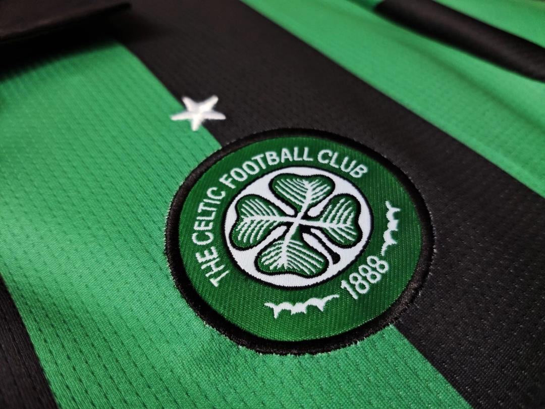 Celtic 2005/6 Away