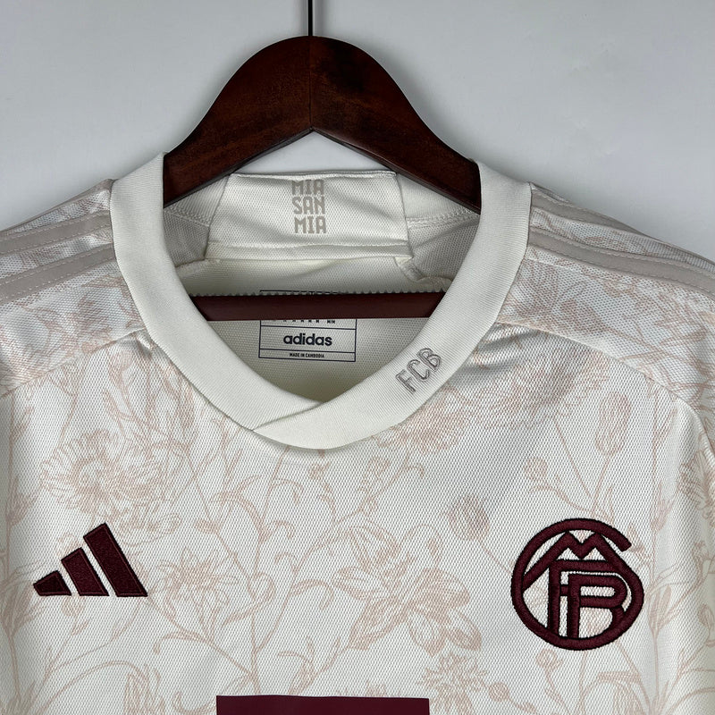 Bayern München 2023/24 Away