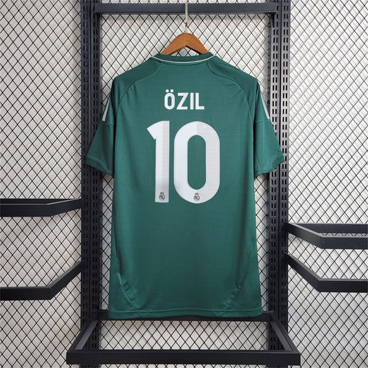 Real Madrid 2012/13 Ozil Away